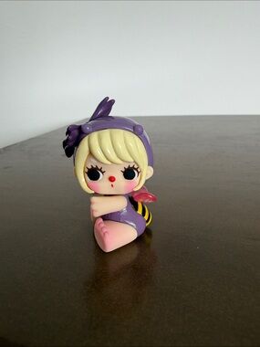 Flower butterfly bee mini figure
